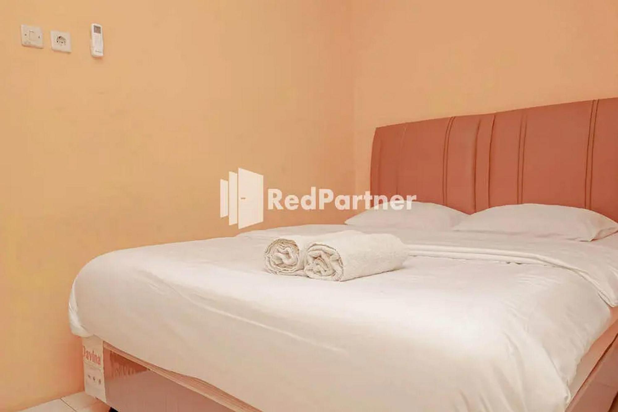 Pondok Damai Guest House Syariah Mitra Reddoorz Cirebon Exterior photo